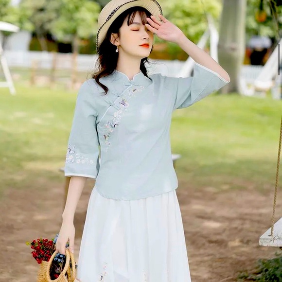 Chinese frog button blouse - Picture 5 of 5